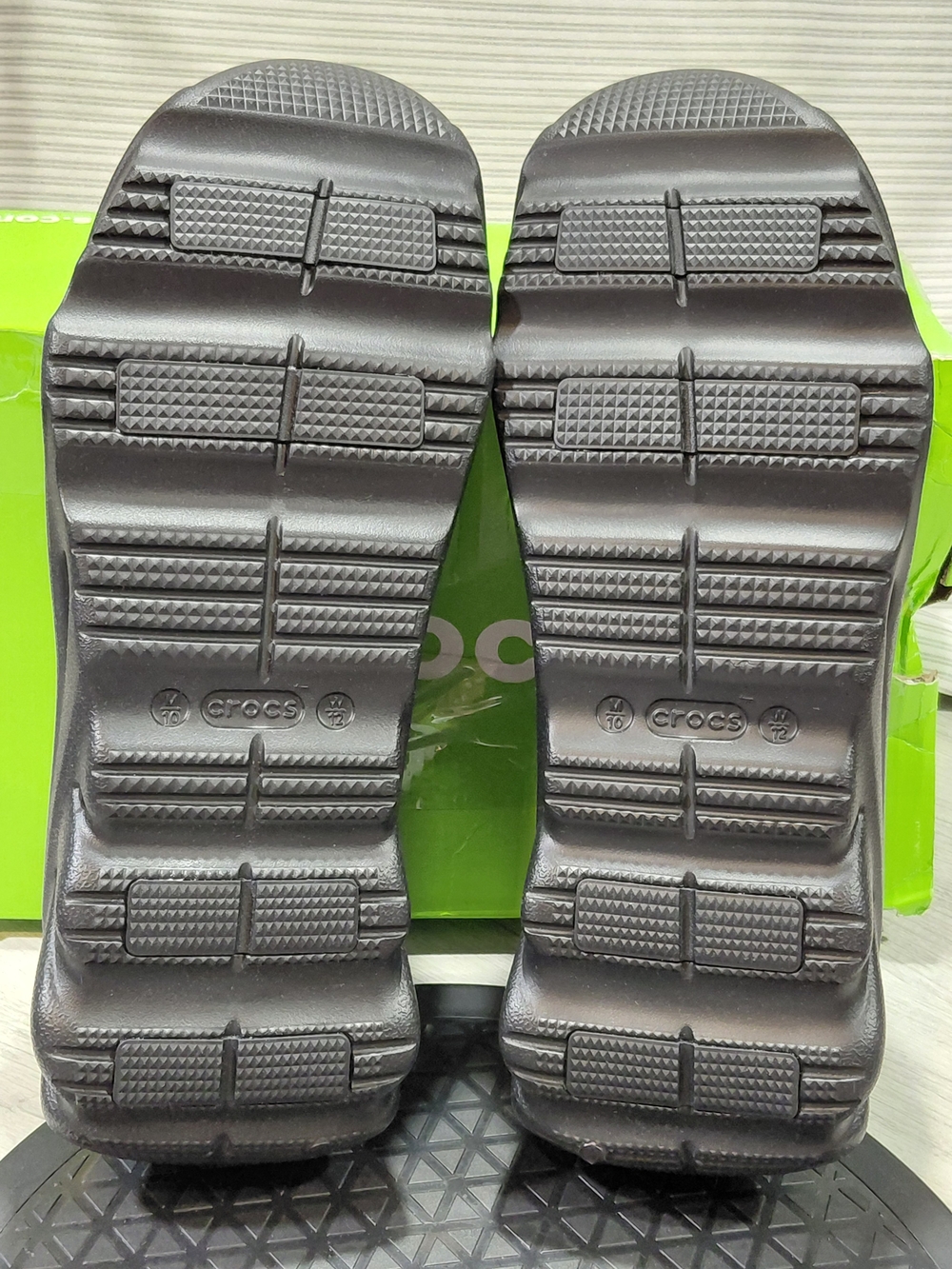 NWT Crocs Men Echo Surge Athletic Sneakers - Triple Black Lite Ride Comfort M10 - Picture 11 of 15